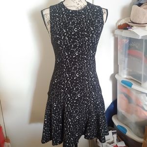 Alice + Olivia Black/Cream Dress